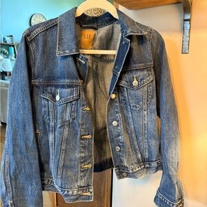 GAP Blue Jean Jacket Classic Denim Style